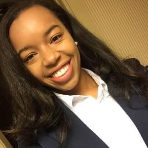 Meet your Posher, Alyssa